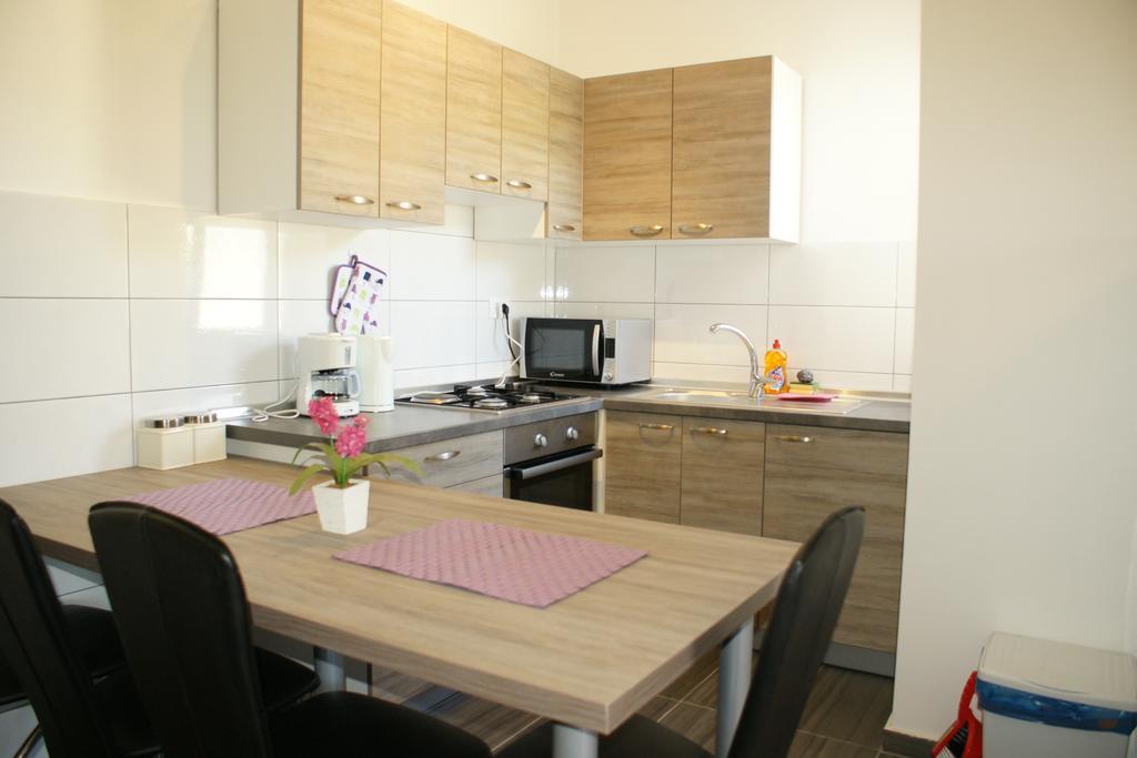 Apartments Martina Bibinje Exterior photo